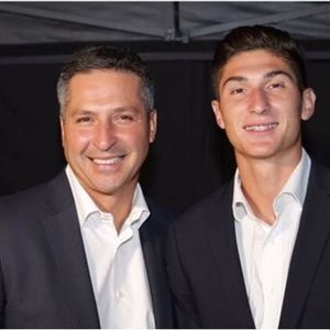 Meet your Posher, Eddie